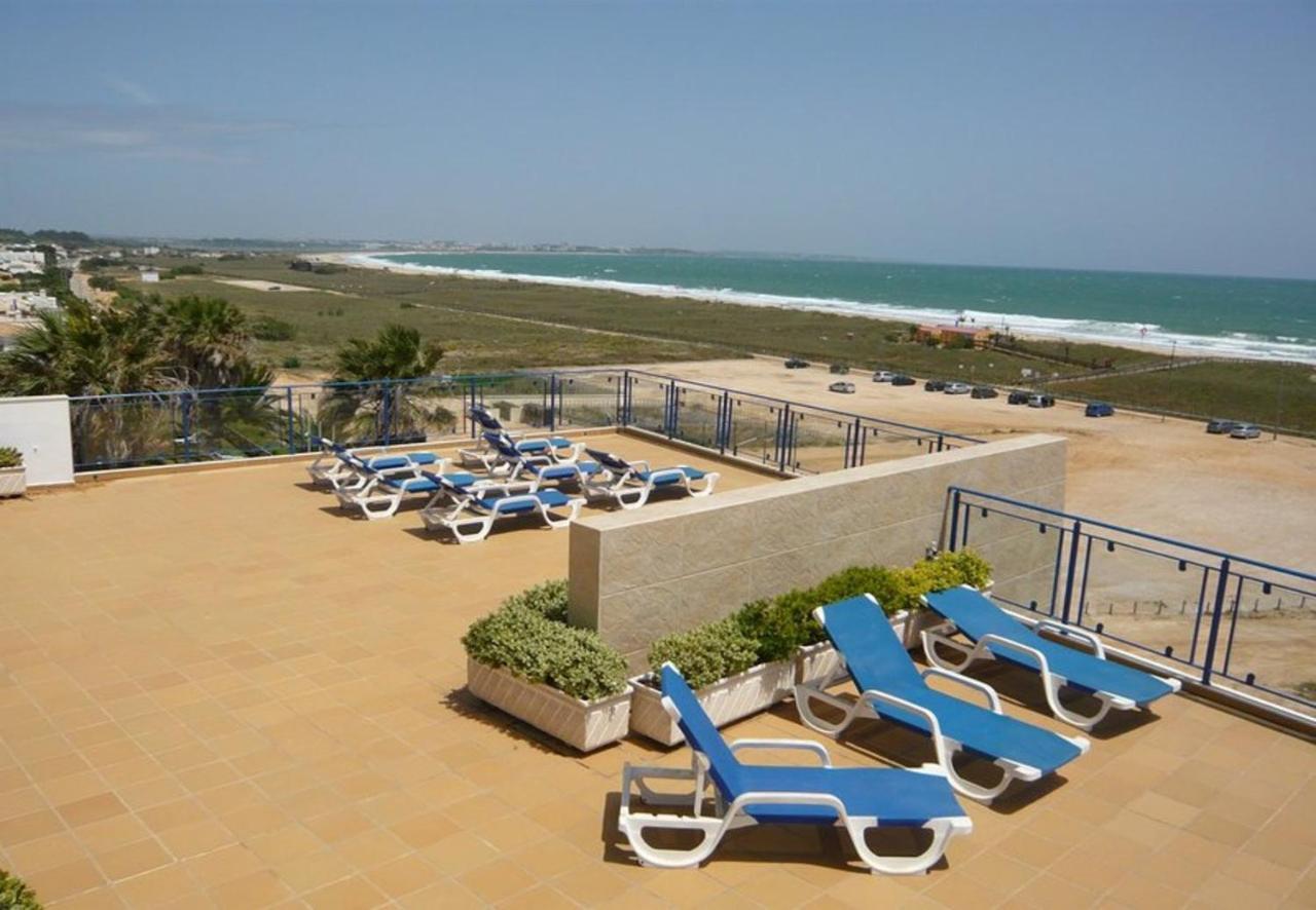 Apartment Lgs65t2, Luxuoso T2 Frente Praia, Em *